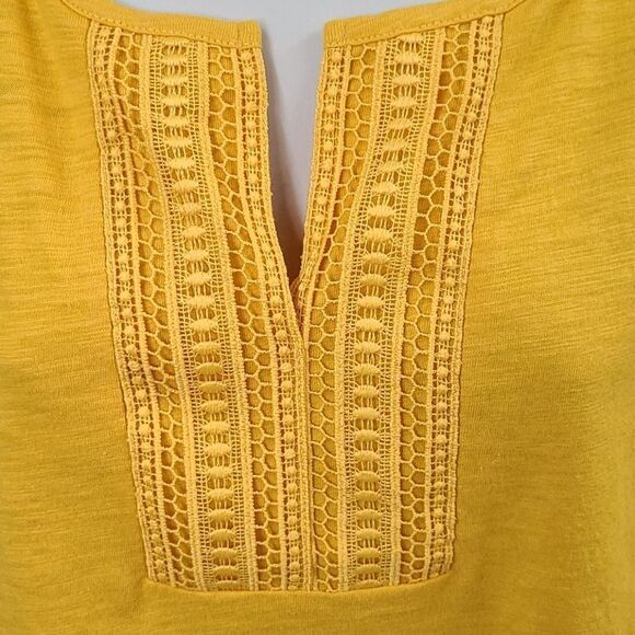 Liz Claiborne sleeveless top - Picture 7 of 7